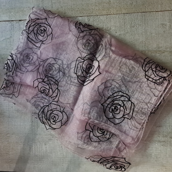 Organza Purple Scarf with Black Roses - Picture 3 of 4
